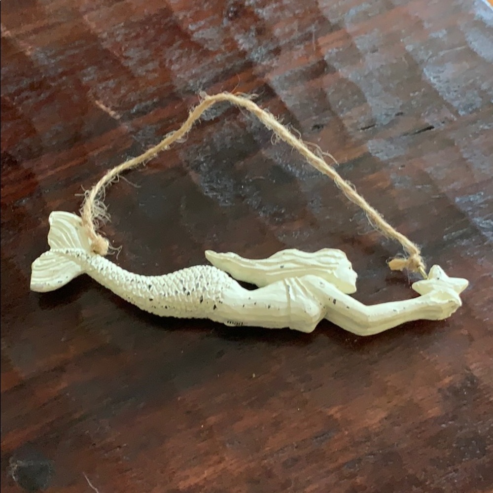 Mermaid hanger